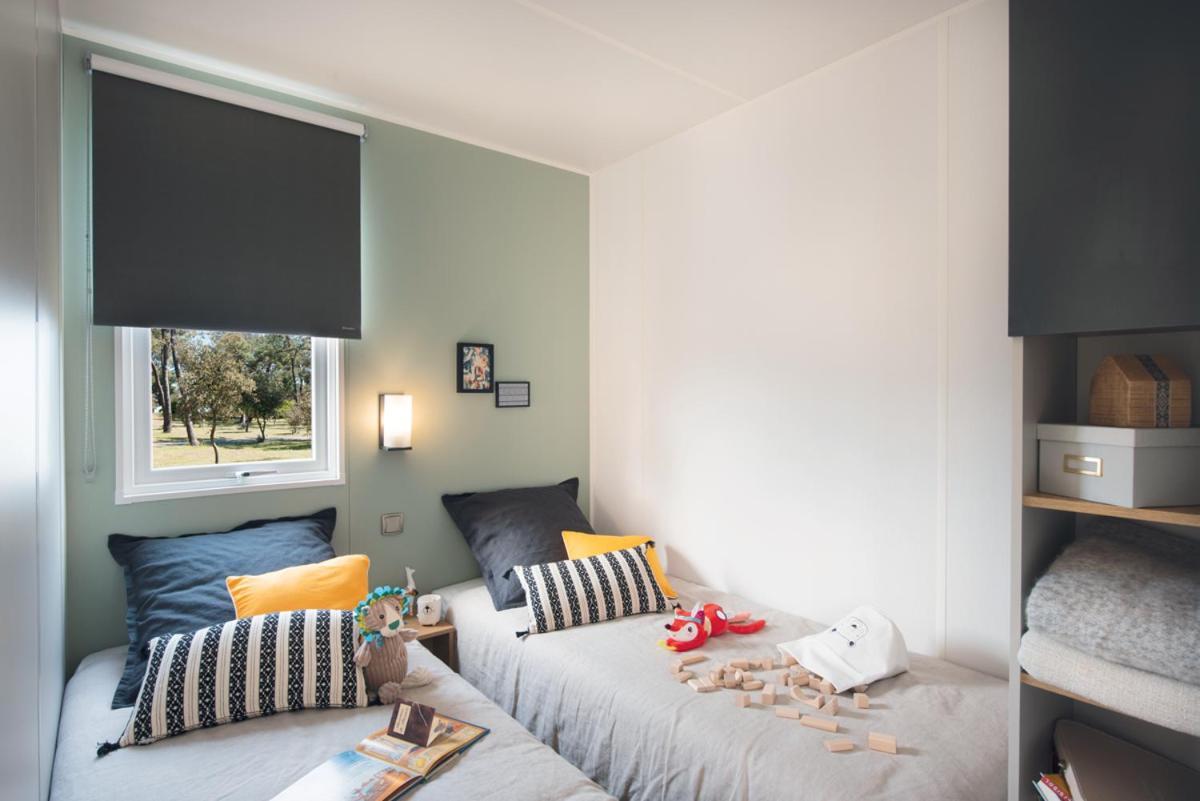 Camping Les Hautes Prairies Lourmarin Dış mekan fotoğraf